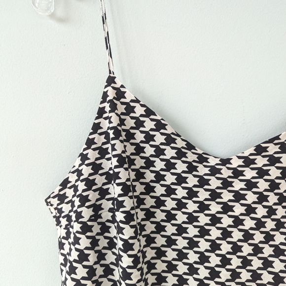NWT Acrobat Boutique Label Black & White Houndstooth 100% Silk Camisole Top - Picture 5 of 8